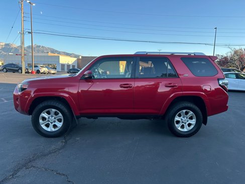 Used 2014 Toyota 4Runner SR5 image 2