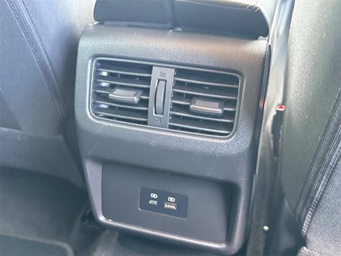Used 2023 Nissan Rogue SV image 22