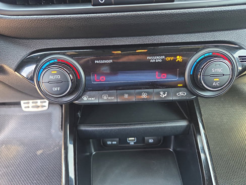Used 2022 Kia Forte GT-Line w/ GT-Line Technology Package image 27