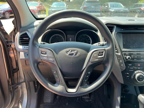 Used 2017 Hyundai Santa Fe Sport image 11