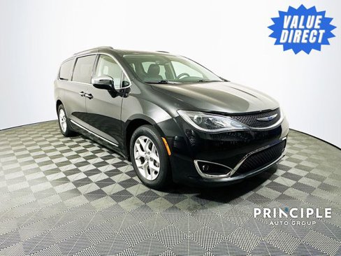 Used 2020 Chrysler Pacifica Limited image 1