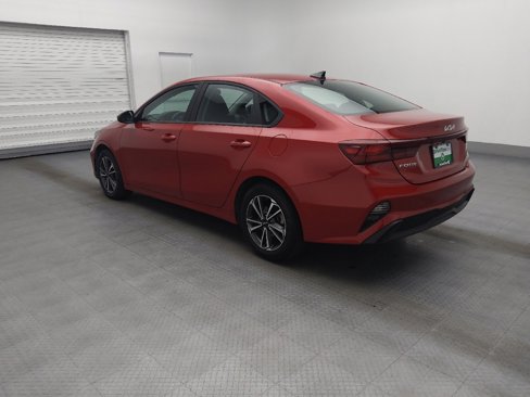 Used 2024 Kia Forte LXS image 3