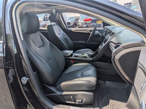 Used 2020 Ford Fusion Energi Titanium image 26