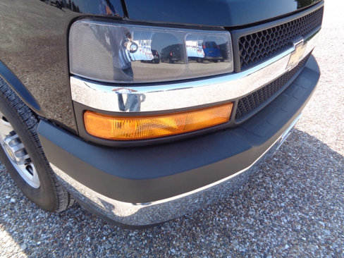 Used 2024 Chevrolet Express 3500 LT w/ LT Preferred Equipment Group image 20