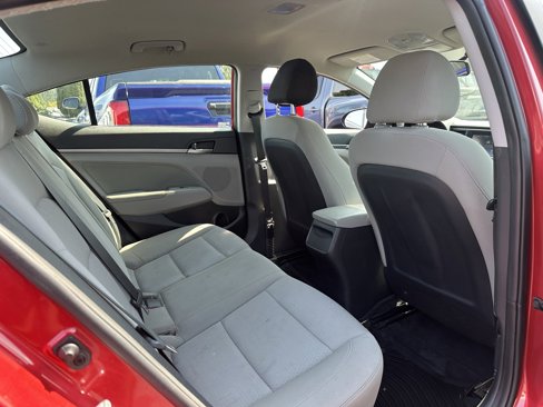 Used 2018 Hyundai Elantra SEL image 13