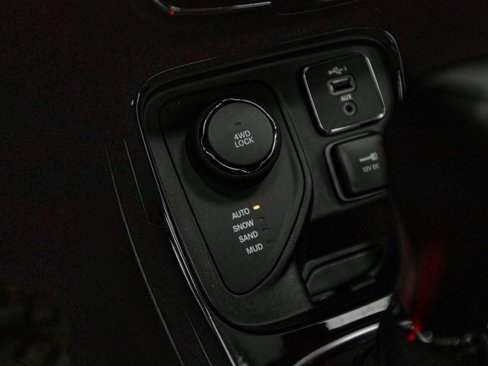 Used 2020 Jeep Compass Limited w/ Safety & Security Group image 21