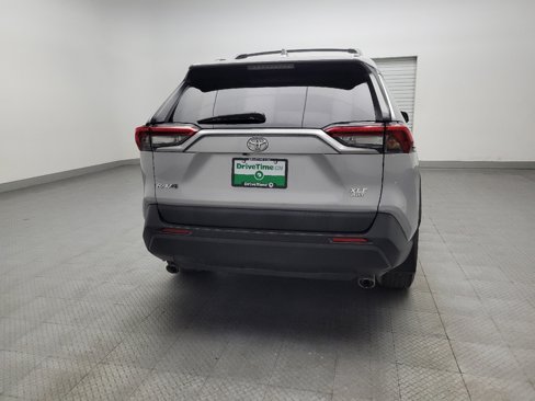 Used 2019 Toyota RAV4 XLE image 7