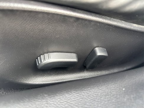 Used 2012 INFINITI G37 x w/ Premium Pkg image 21