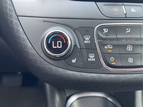 Used 2024 Chevrolet Malibu LT image 31