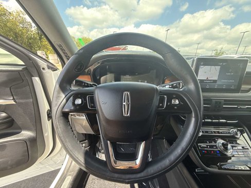 Used 2021 Lincoln Corsair Reserve w/ Equipment Group 201A image 13