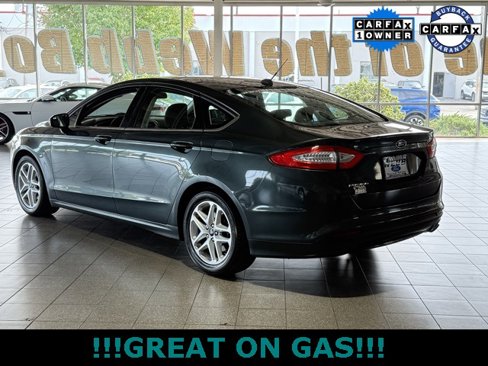 Used 2015 Ford Fusion SE image 6