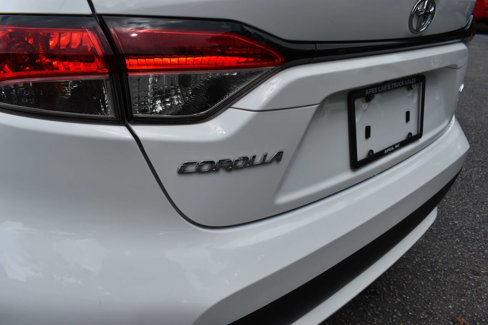 Used 2021 Toyota Corolla LE image 29