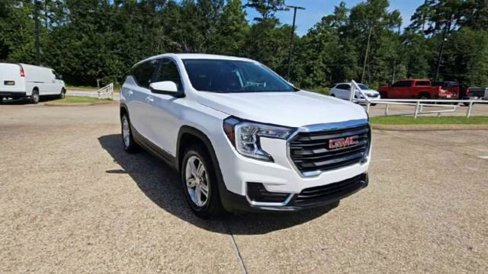 Certified 2024 GMC Terrain SLE image 2