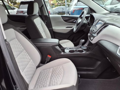 Certified 2021 Chevrolet Equinox LS w/ LPO, Blackout Package image 25