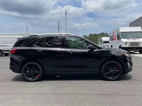 Used 2021 Chevrolet Equinox Premier w/ Redline Edition image 3