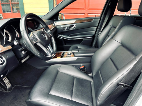 Used 2014 Mercedes-Benz E 350 4MATIC Sedan image 11