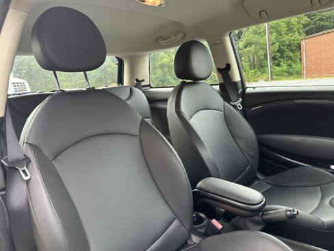 Used 2011 MINI Cooper S image 29