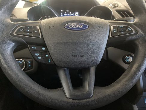 Used 2019 Ford Escape SE image 15