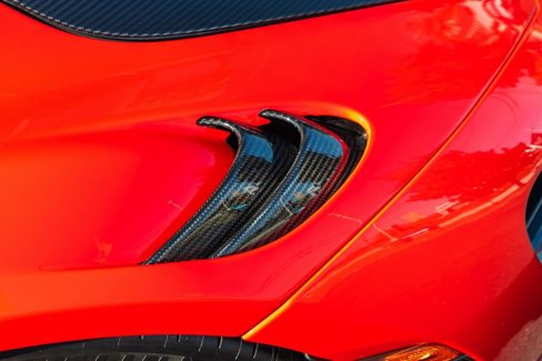 Used 2022 McLaren 765LT image 25