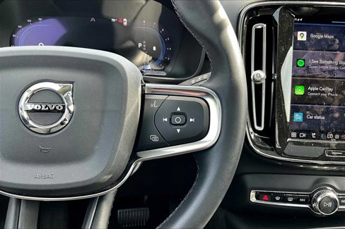 Used 2023 Volvo XC40 B5 Plus w/ Driver Assist Package image 23