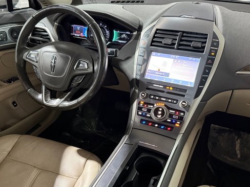 Used 2020 Lincoln MKZ Reserve w/ Elements Package image 3