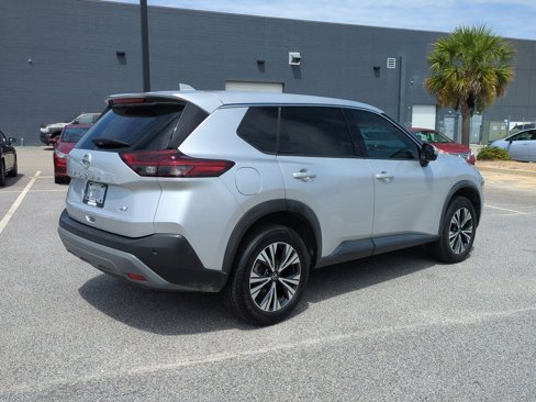 Used 2021 Nissan Rogue SV image 4