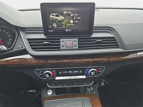 Used 2020 Audi Q5 2.0T Premium w/ Convenience Package image 24