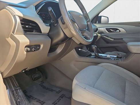 Used 2018 Chevrolet Traverse LT image 10