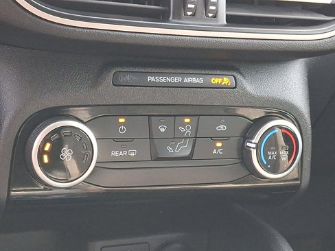 Used 2022 Ford Escape SE image 16