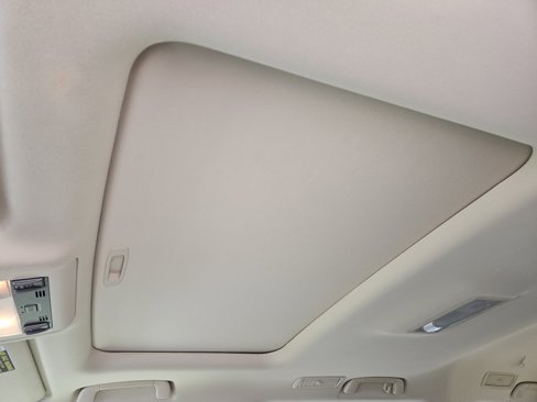 Used 2014 Lexus LX 570 4WD image 30