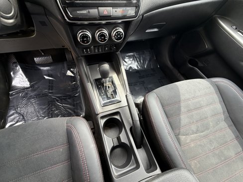 Used 2023 Mitsubishi Outlander Sport SE image 28
