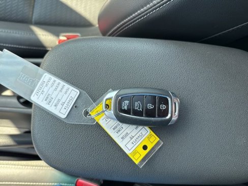 Used 2019 Hyundai Kona Limited image 34