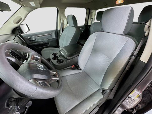 Used 2021 RAM 1500 Classic SLT image 20
