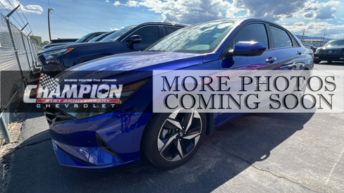 Used 2023 Hyundai Elantra SEL w/ Convenience Package image 1