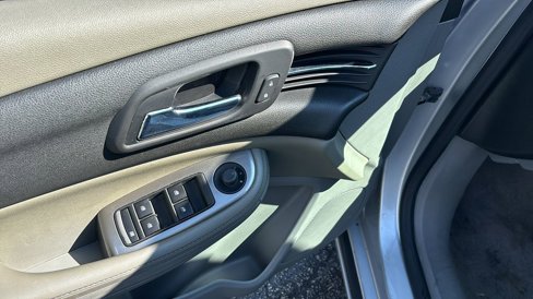 Used 2015 Chevrolet Malibu LS image 14