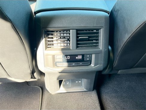 Used 2022 Volkswagen Atlas SE image 26