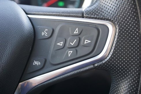 Used 2019 Chevrolet Equinox LS image 33