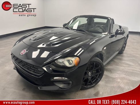 Used 2017 FIAT 124 Spider Classica image 1