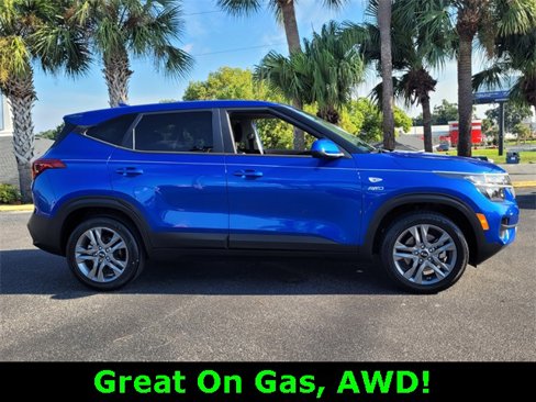 Used 2021 Kia Seltos LX image 8