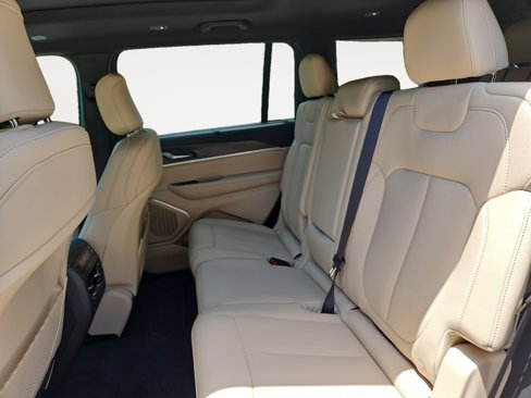 New 2025 Jeep Grand Cherokee L Limited w/ Luxury Tech Group II image 13