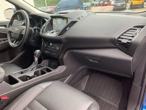 Used 2017 Ford Escape Titanium image 37