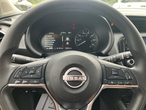 Used 2024 Nissan Kicks SV image 13