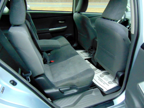 Used 2012 Toyota Prius V Two image 10