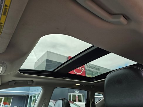 Used 2015 Nissan Murano SL w/ SL Technology Package image 18