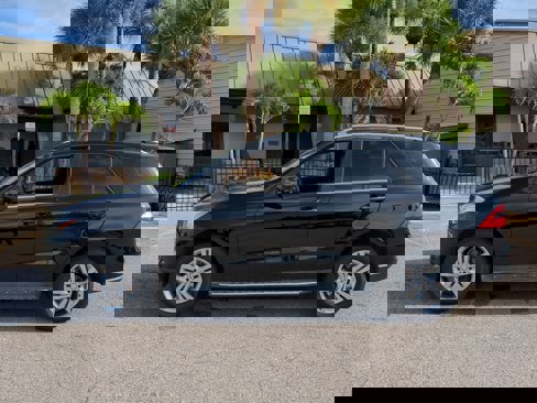 Used 2015 Mercedes-Benz ML 350 4MATIC image 9