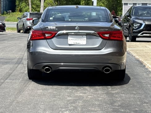 Used 2018 Nissan Maxima Platinum image 4