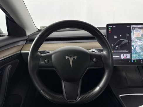Used 2021 Tesla Model 3 Standard Range Plus image 30