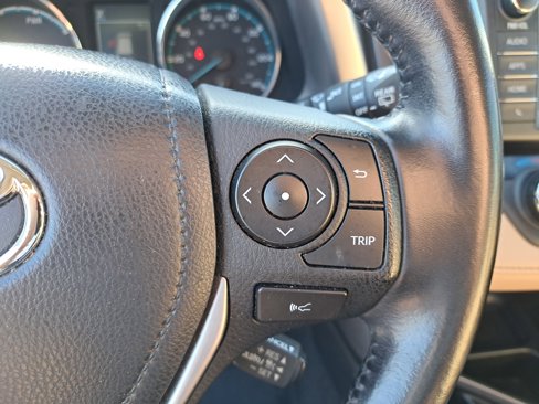 Used 2016 Toyota RAV4 Limited image 21