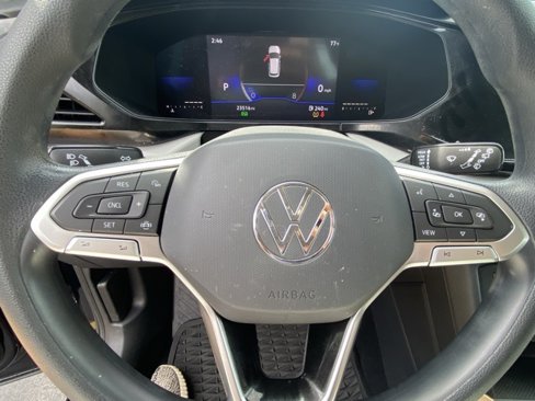 Used 2022 Volkswagen Taos S image 16