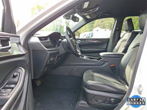 Used 2022 Jeep Grand Cherokee L Laredo image 16